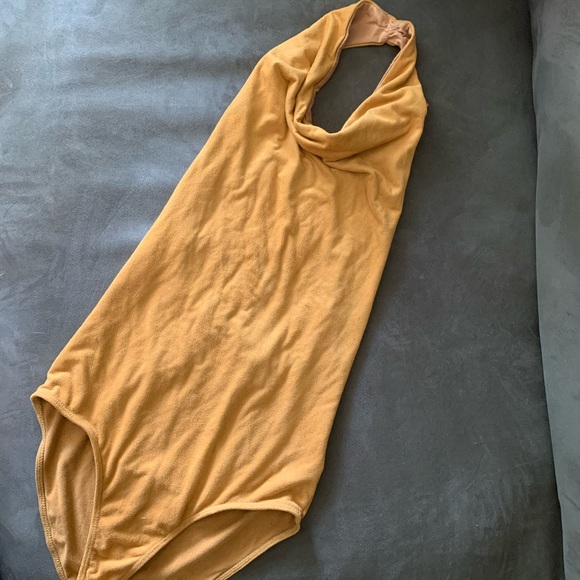 Mustard bodysuit - Picture 1 of 2